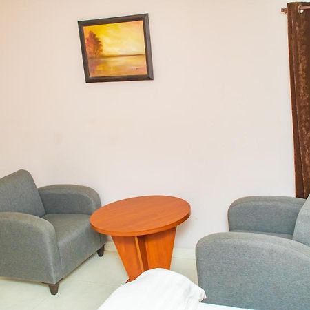 Mobushipe Denis Hotel Abuja מראה חיצוני תמונה
