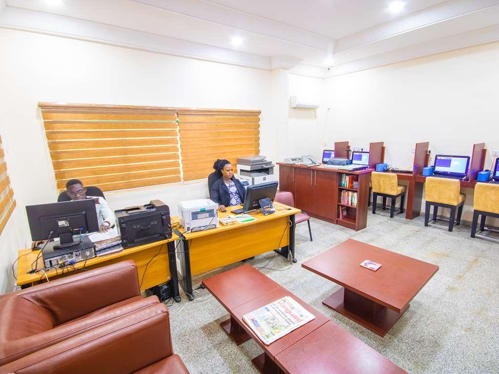 Mobushipe Denis Hotel Abuja מתקנים תמונה