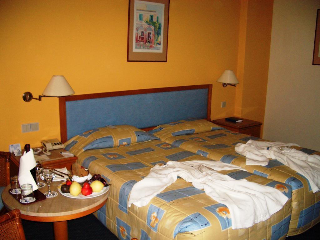 Mobushipe Denis Hotel Abuja מראה חיצוני תמונה
