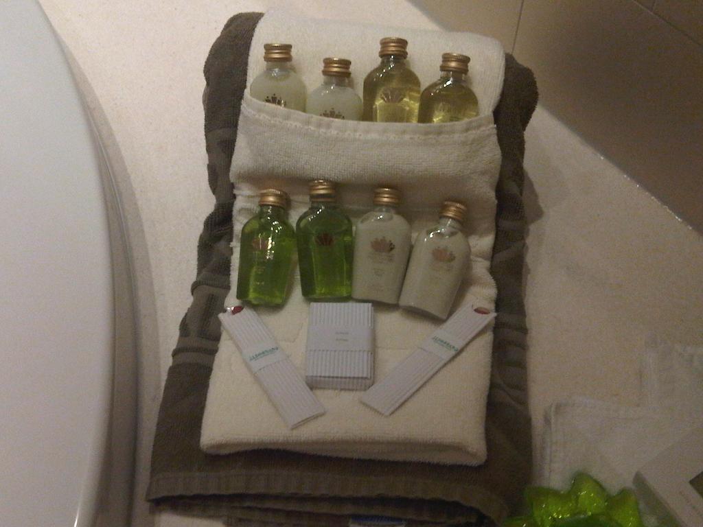 Mobushipe Denis Hotel Abuja מראה חיצוני תמונה