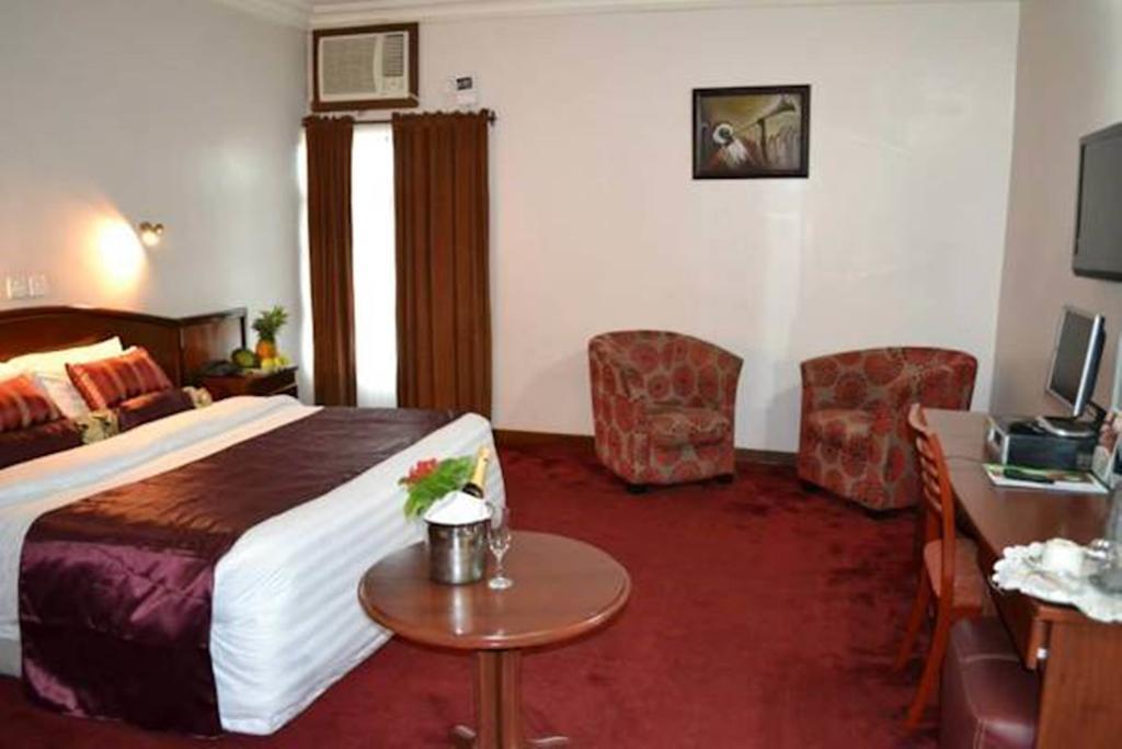 Mobushipe Denis Hotel Abuja חדר תמונה