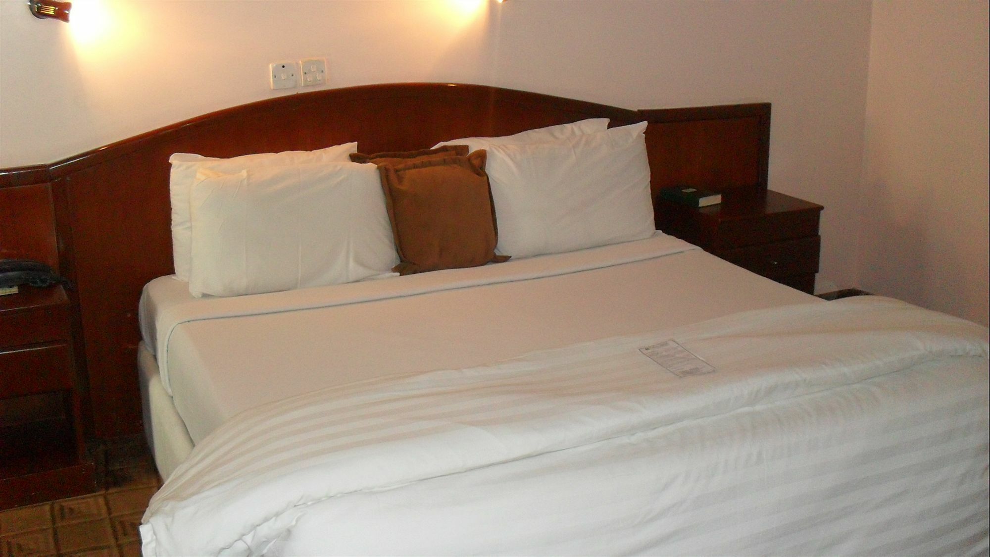 Mobushipe Denis Hotel Abuja מראה חיצוני תמונה